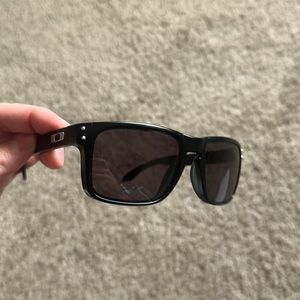 Oakley Men’s Sunglasses, guaranteed 100% authentic.
